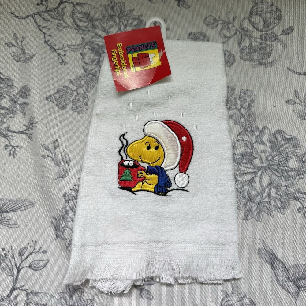 Embroidered Peanuts WOODSTOCK Santa Hat Hot Chocolate White Fingertip Hand Towel